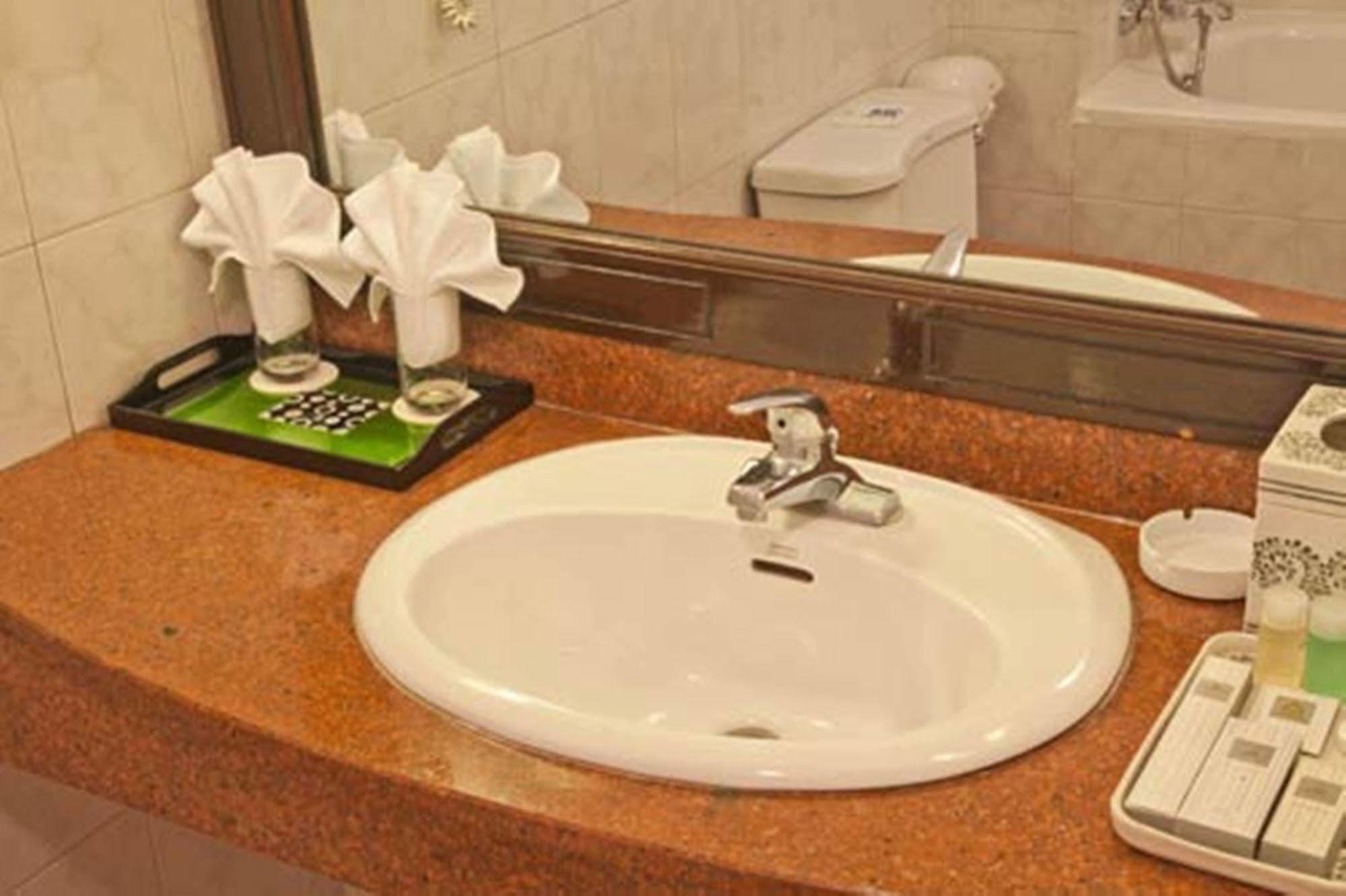 Green Park Hotel Hanoi Zewnętrze zdjęcie